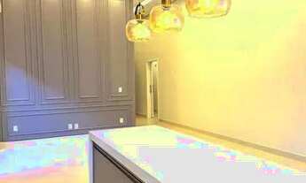 Imagem 5: Casa de condomínio para venda possui 220 metros quadrados com 3 quartos