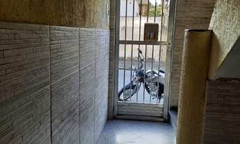 Imagem 2: Aluga se apartamento , térreo ótima localização