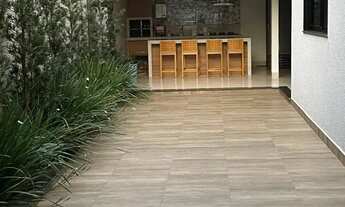 Imagem 2: Casa de alto padrão ao lado da faculdade Cambury