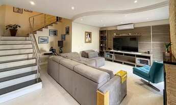 Imagem: Sobrado com 223 metros quadrados 4 quartos