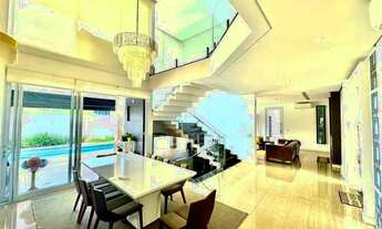 Imagem: Casa à venda com 3 quartos, sendo 3 suítes