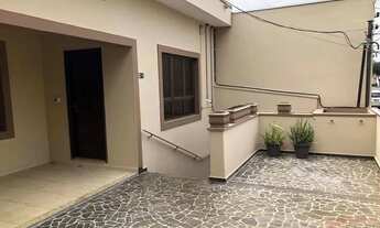 Imagem 2: Casa em CENTRO Casa com 4 dormitórios