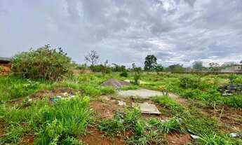 Imagem 5: Lote na Etapa 4 do Condomínio Entre Lagos com 3 muros