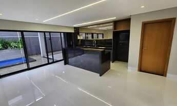 Imagem 6: Sobrado para venda com 246 metros quadrados com 4 quartos