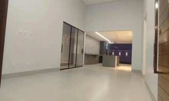 Imagem 5: Casa para Venda em Goiânia, Setor Três Marias, 3 dormitórios, 3 suítes, 4 banheiros, 4 vag