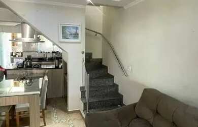 Imagem: Sobrado Residencial em Vila Alzira, Santo