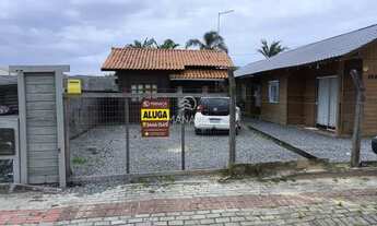 Imagem: Kitnet de madeira com 32m² para alugar