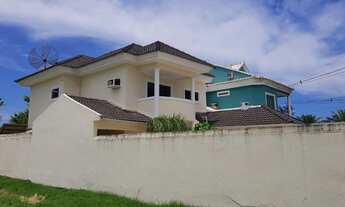 Imagem 2: Casa de condomínio para venda tem 280 metros quadrados com 4 quartos