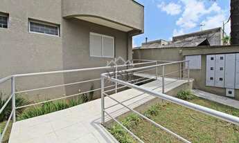 Imagem 3: SEMIMOBILIADO,1 garagem e BAIXO valor de condomínio no CORAÇÃO do Alto da XV