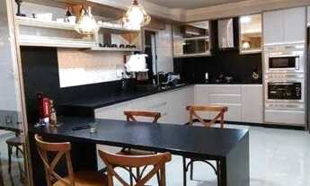 Imagem 5: Casa com 3 dormitórios para alugar, 252 m² - Água Verde - Blumenau/SC