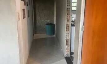 Imagem 4: Lote com casa em construção