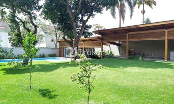 Imagem 1: Alto da Boa Vista belíssima casa à venda com jardim amplo, 4 suítes, escritório, pronta pa