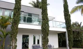 Imagem: Casa tipo Mansão em Condomíno Fechado