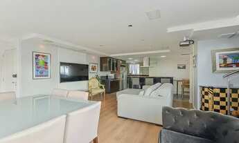 Imagem 2: Apartamento com 2 dormitórios à venda com 190.58m² por R$ 1.180.000,00 no bairro Água Verd