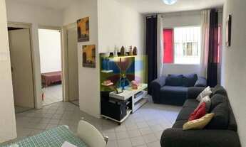 Imagem 7: Apartamento em condomínio fechado, com 2 quartos, salão de festa, portaria