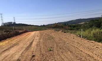 Imagem: Lote/Terreno para venda possui 600 metros