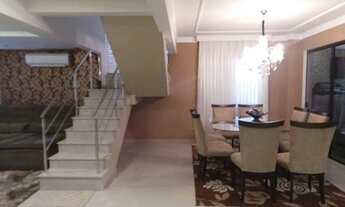 Imagem 4: Casa com 3 dormitórios para alugar, 252 m² - Água Verde - Blumenau/SC