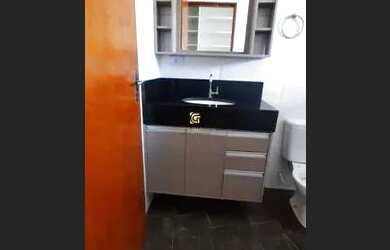 Imagem 3: AYN - Casa para aluguel e venda tem 160 metros quadrados com 5 quartos