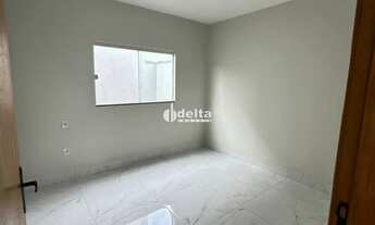 Imagem 6: Casa residencial com 2 quartos sendo 1 suíte disponível para venda no bairro Shopping Park