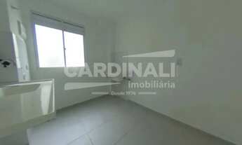 Imagem 3: Apartamento 2 Dormitórios com garagem sem uso