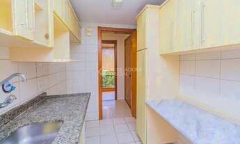 Imagem 7: Conforto e conveniência: Apartamento semimobiliado próximo aos principais pontos de Porto