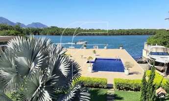 Imagem 4: Imóvel para venda tem 900 metros quadrados com 5 quartos em Olaria - Guarapari - ES