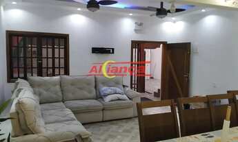 Imagem: Casa 250m², com 3 quartos para locação