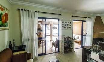 Imagem 3: Casa à Venda - Alphaville, 3 Quartos, 164 m2