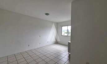 Imagem 2: Apartamento no estilo studio com cozinha com pia, sala de estar e 1 banheiro social