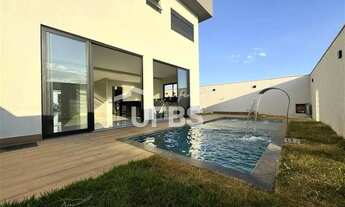 Imagem 2: Jardins Capri - Casa de Condomínio 4 quartos, sendo 3 suítes