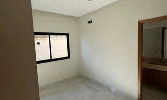 Imagem 3: Casa Alto Padrão no Cond. do Lago com 4 Quartos e Piscina com Hidro