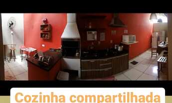 Imagem 2: Quarto mobiliado