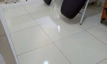 Imagem 2: Ponto comercial/Loja/Box para venda possui 31 metros quadrados com 1 quarto