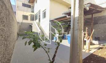 Imagem 2: Casa com 3 quartos em ótima localização no bairro Democrata!