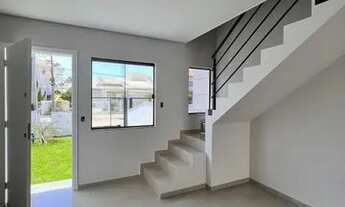 Imagem 2: Sobrado c/ 03dorm, a 50m do parque do Aririu