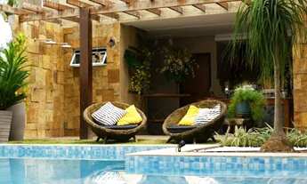 Imagem 4: Casa com Piscina na Aruana