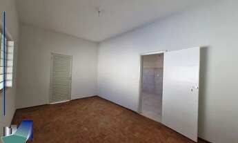 Imagem 2: RIBEIRÃO PRETO - Casa Padrão - CAMPOS ELÍSEOS