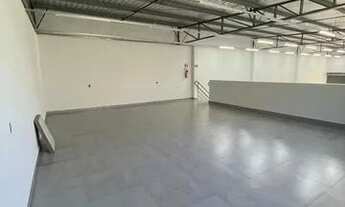 Imagem 3: Galpão/Depósito/Armazém para aluguel tem 305 metros quadrados