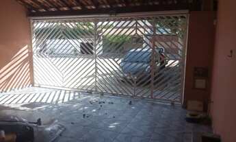 Imagem 6: Sobrado para aluguel possui 178 metros quadrados com 3 quartos