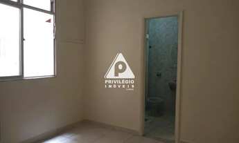 Imagem 2: Sala e quarto, lateral Sec Tijuca