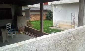 Imagem 3: Terreno com casas