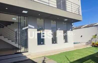 Imagem 3: Sobrado para venda tem 175 metros quadrados com 3 quartos em Setor Três Marias - Goiânia