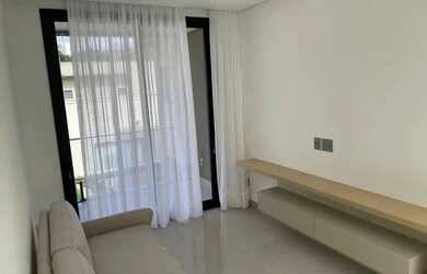 Imagem 7: Casa de condomínio, para venda. 502 metros quadrados com 5 suítes