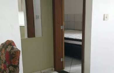 Imagem 2: Alugo Casa de 2/4 mobiliada em condomínio fechado na Vila Laura