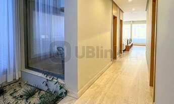 Imagem 3: Linda Casa em condomínio á Venda em Tamboré 04 dormitórios 575m²