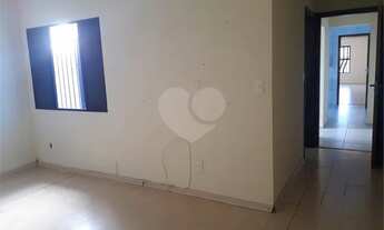 Imagem 7: Sobrado 3 dorms e 1 suite com quintal