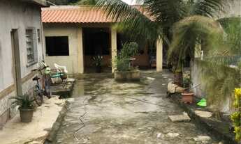 Imagem 4: Vendo casa na grama