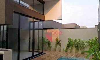 Imagem: Casa Térrea em Condomínio Fechado à Venda