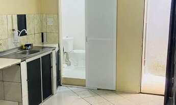 Imagem 2: Casa e 2 ap alugados comercial