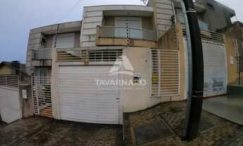 Imagem: Sobrado Geminado em Ponta Grossa